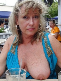 Blond secretary Lindsey